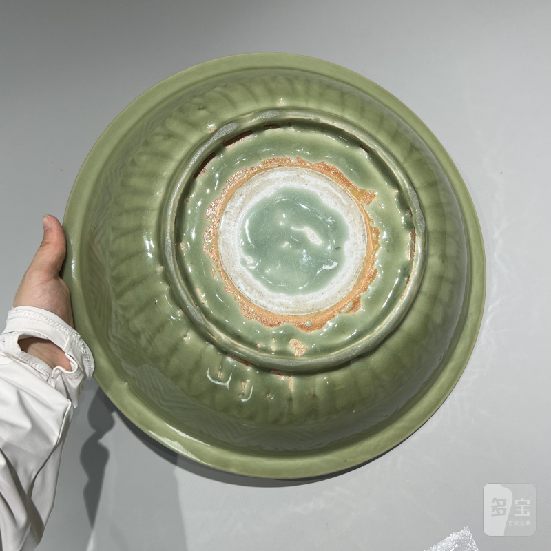 明代 龙泉要青釉刻花大盘 - 图10